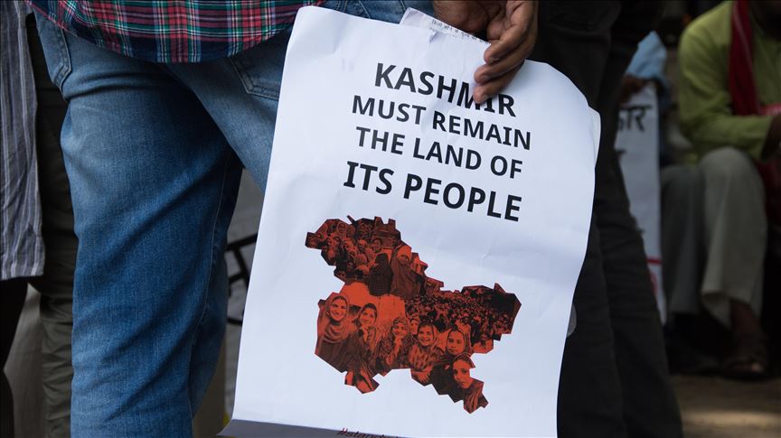Pakistan passes resolution against India's Kashmir move