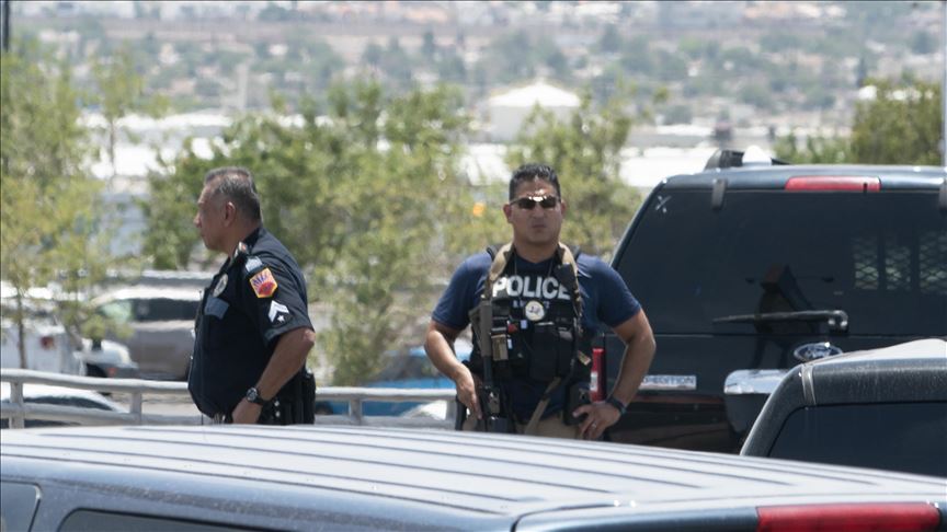 EEUU: policía de Texas se disculpa por foto de detención que recuerda era de la esclavitud