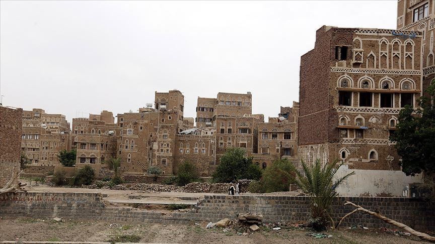 الانتقالي الجنوبي باليمن يؤكد "استمرار الشراكة" مع التحالف.. ويدعو لإسقاط الحكومة 