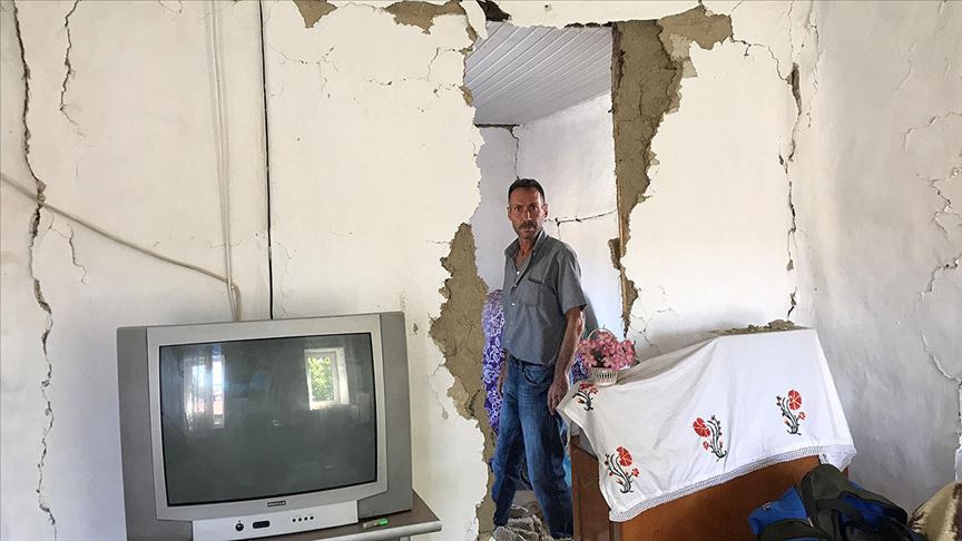 denizli deki depremde 59 binada agir