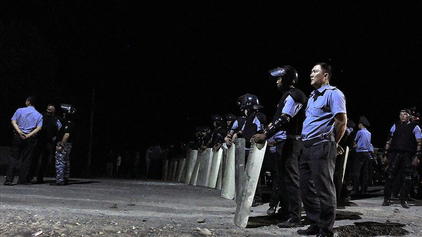 Eski Kırgızistan Cumhurbaşkanı Atambayev, ikinci operasyonda gözaltına alındı Eski Kırgızistan Cumhurbaşkanı Atambayev, ikinci operasyonda gözaltına alındı