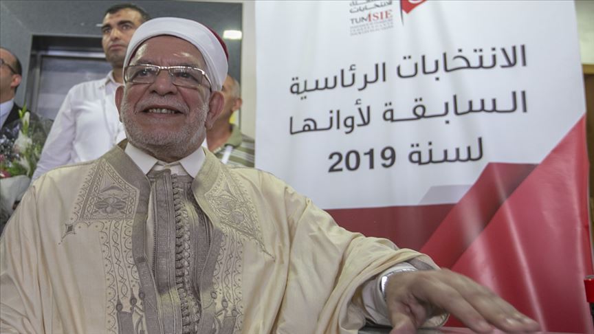 تونس.. مورو يقدم رسميا طلب الترشح للرئاسيات