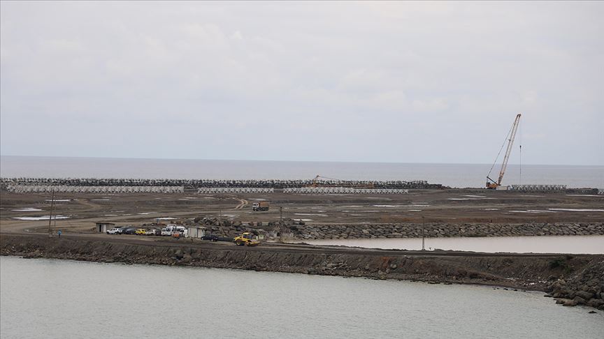 Ulaştırma ve Altyapı Bakanı Turhan: Rize-Artvin Havalimanı projesinin yüzde 40'a yakınını tamamlandı