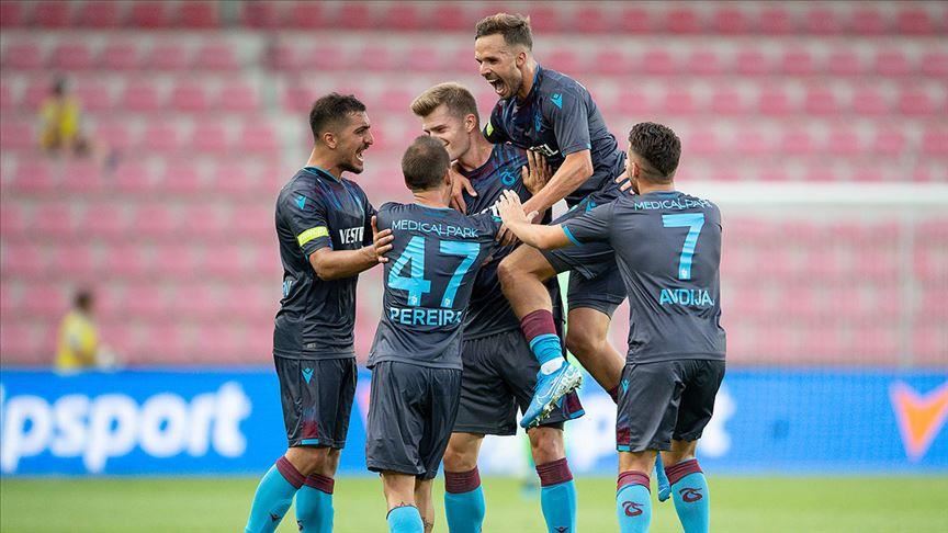 Football: Trabzonspor grasp advantage in Prague