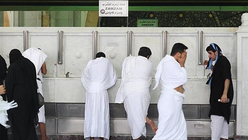 في وادٍ غير ذي زرع.. "زمزم" معجزة النبع المتدفق