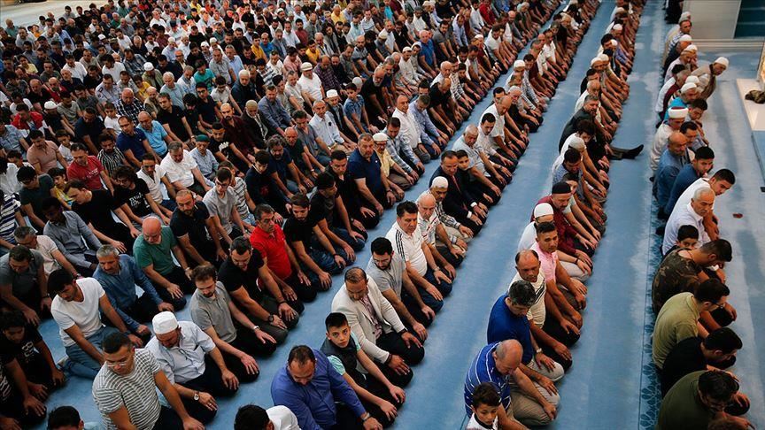 Исламский мир отмечает праздник Курбан-байрам