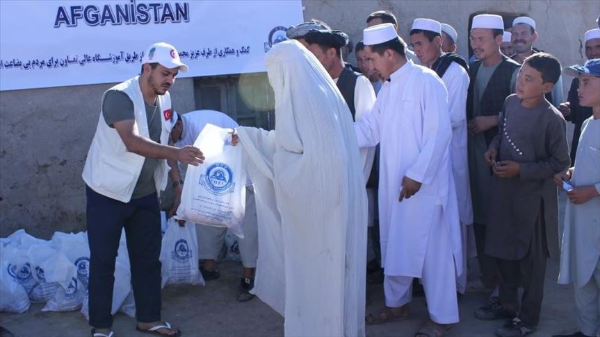 توزیع گوشت قربانی بین مردم افغانستان توسط ترکیه