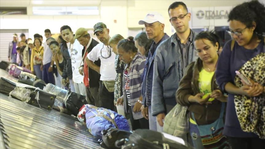 EEUU aumenta las restricciones para que los migrantes regulares obtengan residencia