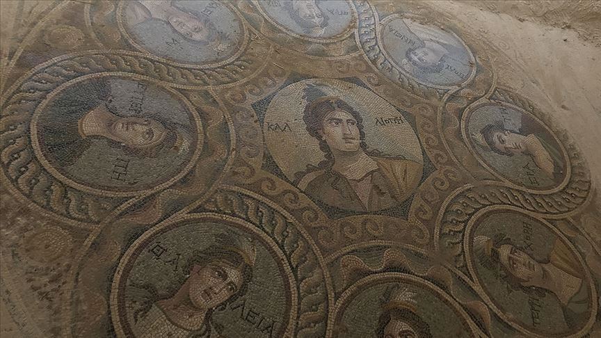 پهرییهكانی زێوگما به گهشتیاران ئاشنا دهكرێن