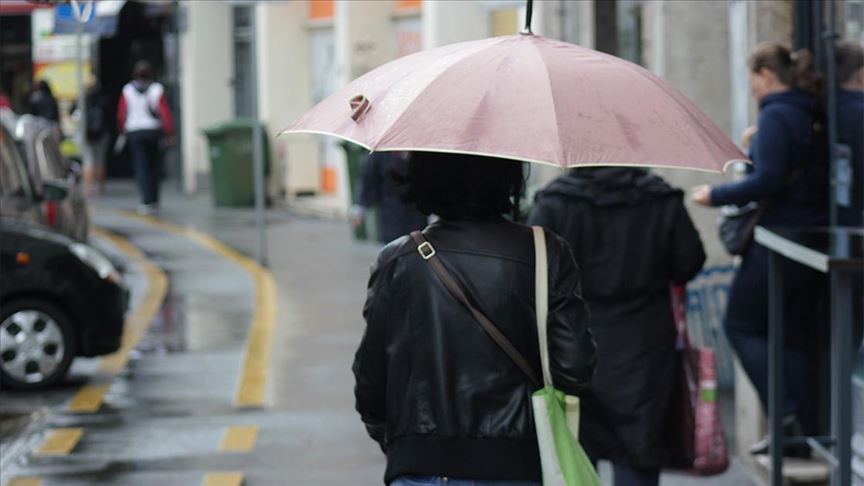 Za većinu područja u Hrvatskoj izdato upozorenje zbog vremenskih neprilika