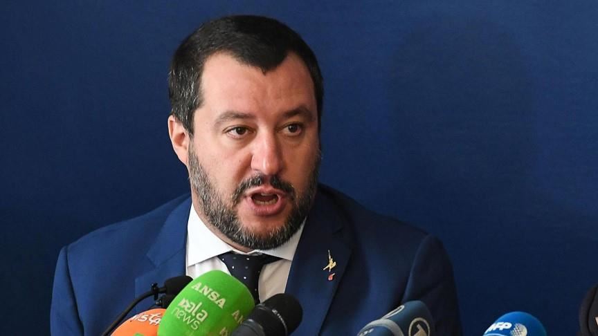 Ministro del Interior italiano asegura que no dejará entrar barco con migrantes