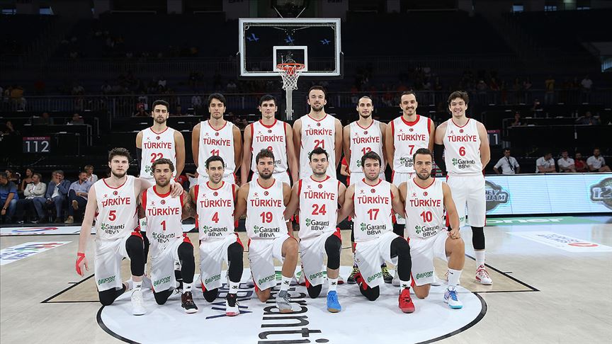 A Milli Erkek Basketbol Takımı Yunanistan'a gitti