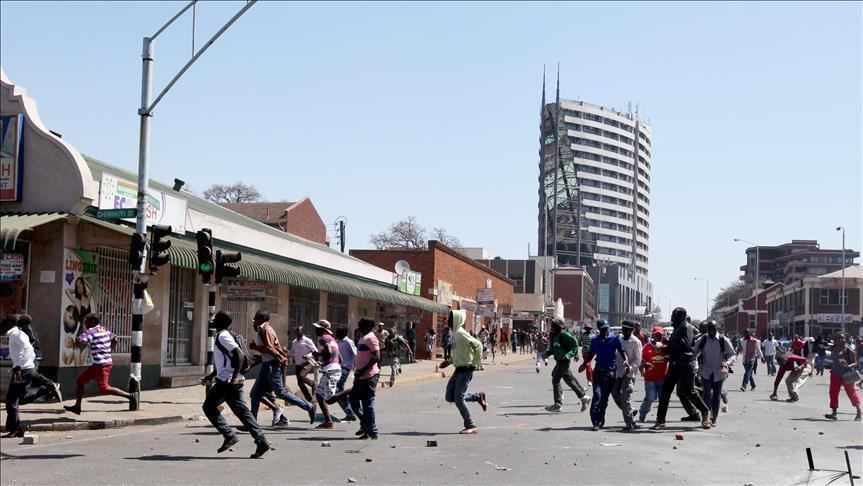 Anti-government protests cripple Harare streets