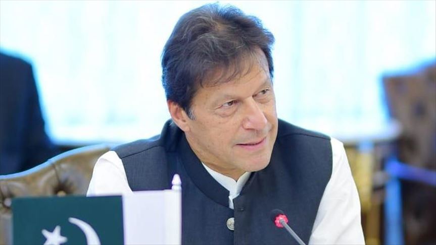 Primer ministro de Pakistán endurece el tono contra India por Cachemira
