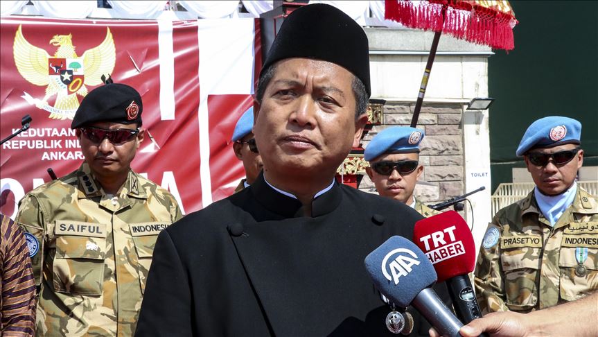 Indonesian peace forces join independence celebrations
