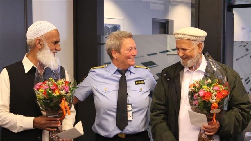 Norwegian police thank mosque attack 'heroes'