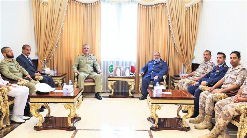 قطر وباكستان تبحثان تعزيز العلاقات العسكرية