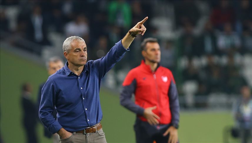 Demir Grup Sivasspor Teknik Direktörü Çalımbay: Gerçekten hak ettiğimiz bir galibiyet aldık