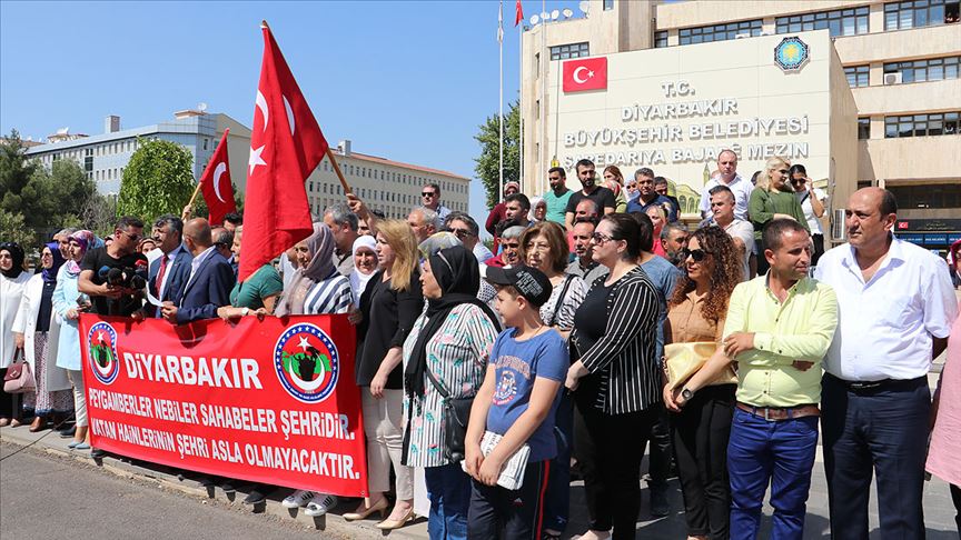 Üç büyükşehir belediyesine görevlendirmelere destek