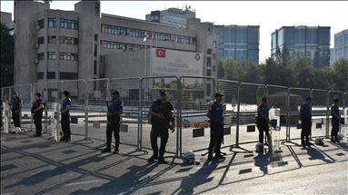 Turqi, shkarkohen tre kryetarë bashkish për lidhje me terrorizmin