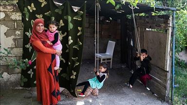 Сириски мајки: Породување во виорот на војната