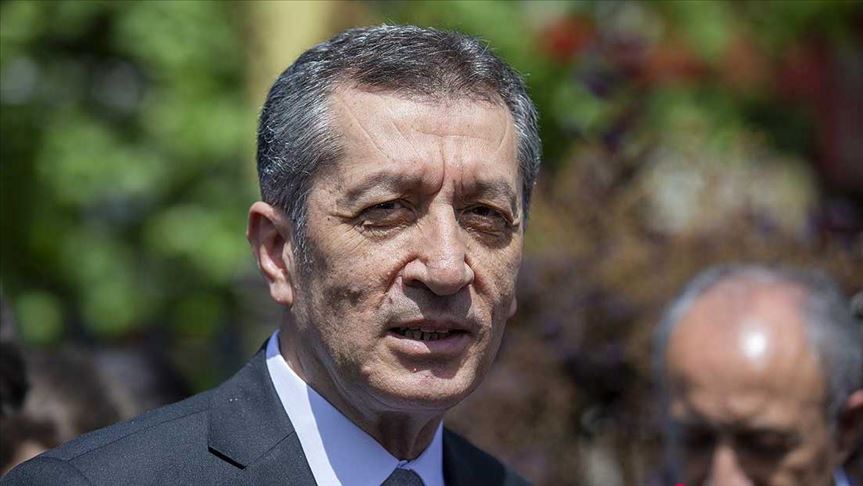Okullarda 'ormanların külleri' gösterilerek fidan dikilecek