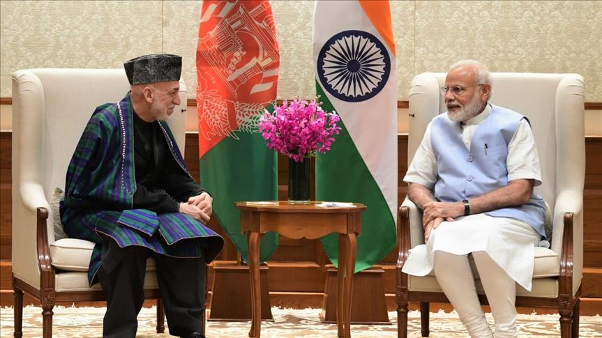 دیدار رئیس‌جمهور سابق افغانستان با نخست‌وزیر هند