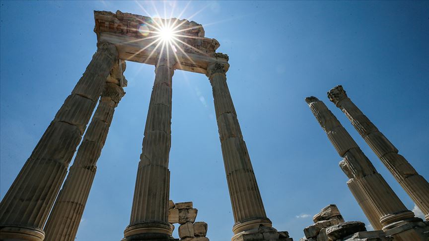 Şakir Süter Gazetecilik Yarışması'nda AA muhabirine ödül
