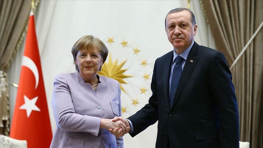Turkish president, German chancellor speak on phone
