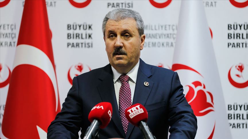BBP Genel Başkanı Destici: Şehitlerimizin kanı siyasi bölücülerin ellerinde de var
