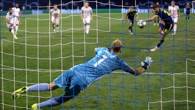 Play-off Lige prvaka: Pobjeda Dinama, remi Crvene zvezde