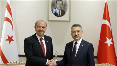 نائب أردوغان يلتقي رئيس وزراء جمهورية شمال قبرص التركية