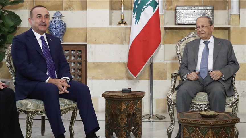 تشاووش أوغلو يبحث مع الرئيس اللبناني قضايا إقليمية