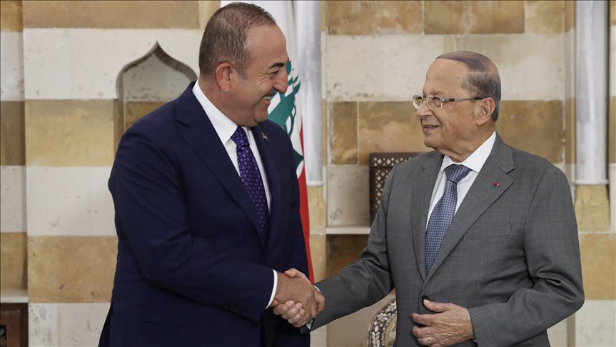 تشاووش أوغلو يبحث مع الرئيس اللبناني قضايا إقليمية