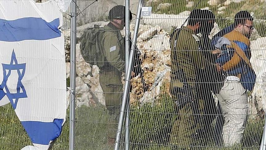Израелските војници приведоа снимател на АА