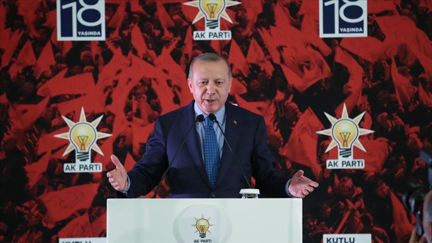 Turquie : Erdogan célèbre le 18ème anniversaire de son AK Parti