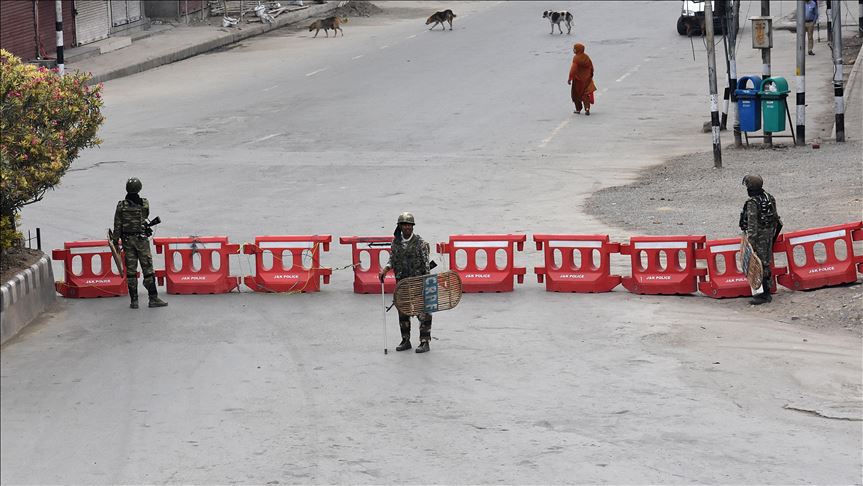 Pakistani journalists begin march to Kashmir border