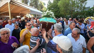 Sezen Aksu'nun babası son yolculuğuna uğurlandı