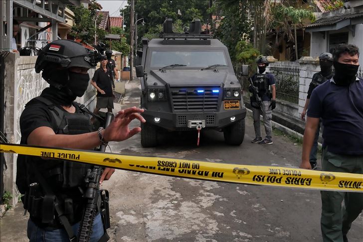 Densus 88 tangkap enam terduga teroris JAD Jawa Timur