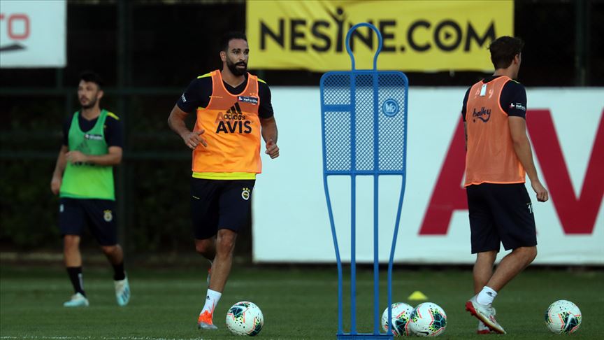 Fenerbahçe'de Adil Rami ilk antrenmanına çıktı