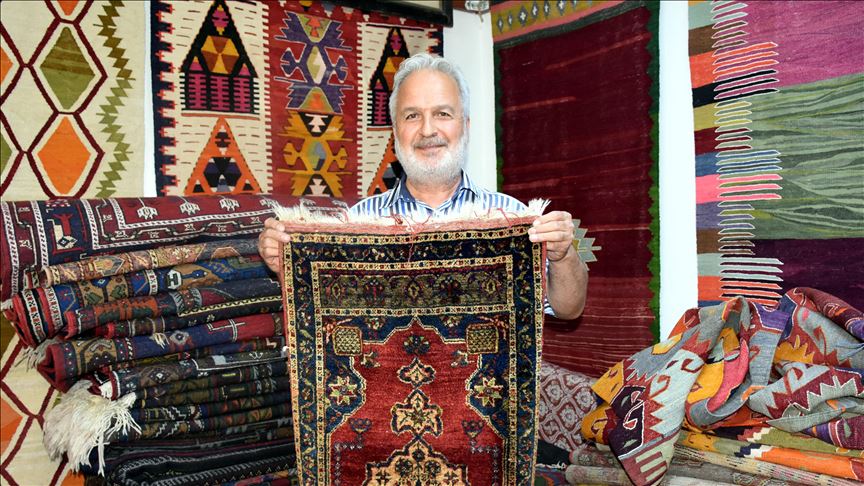 Tamir Ettigi Hali Ve Kilimleri Yurt Disina Pazarliyor