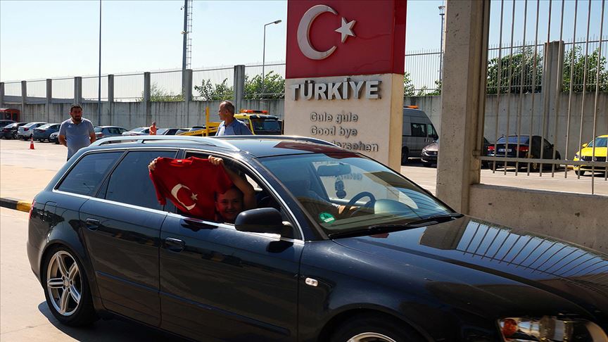 Yurt dışındaki Türk vatandaşlara yönelik hizmetler artıyor