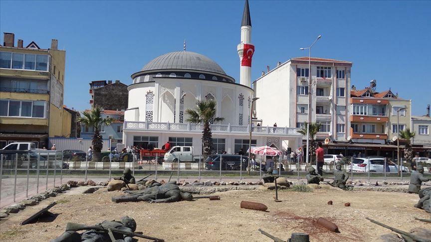 Eceabat Şehitler Camisi ibadete a&ccedil;ıldı