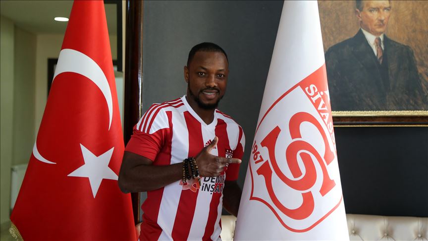 Sivasspor Traore'yi transfer etti 