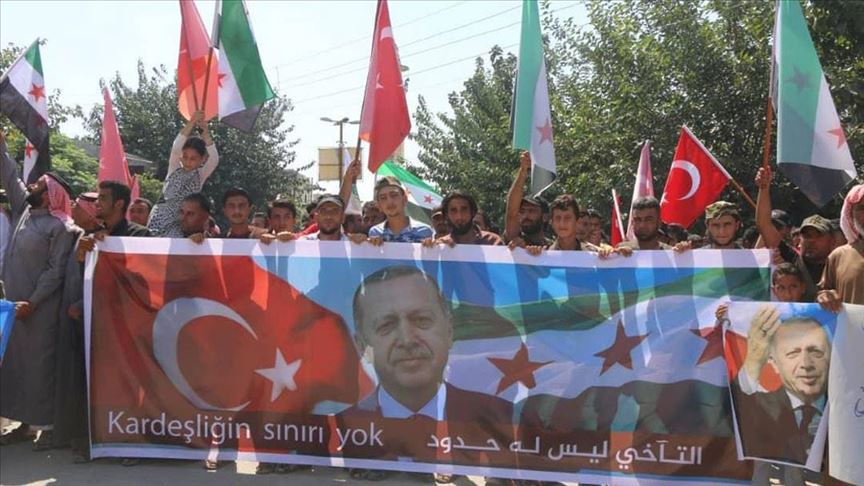 راهپیمایی مردم عفرین سوریه در حمایت از ترکیه