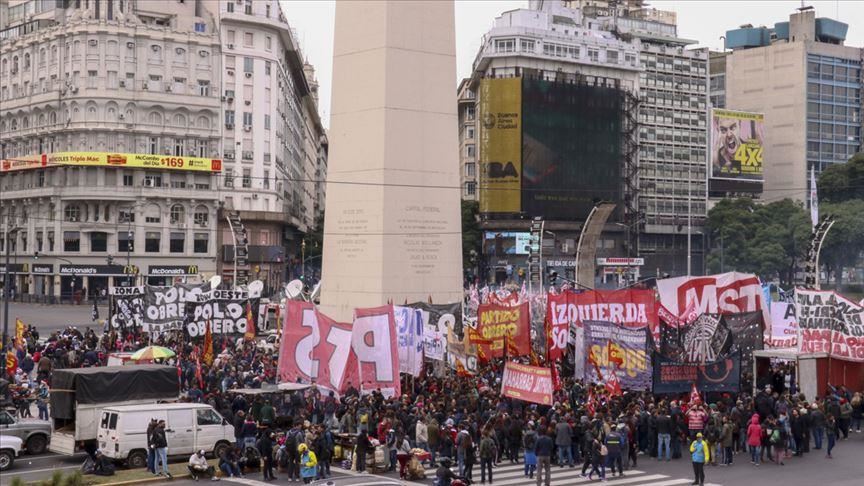 Argentine state workers to hold strike over devaluation