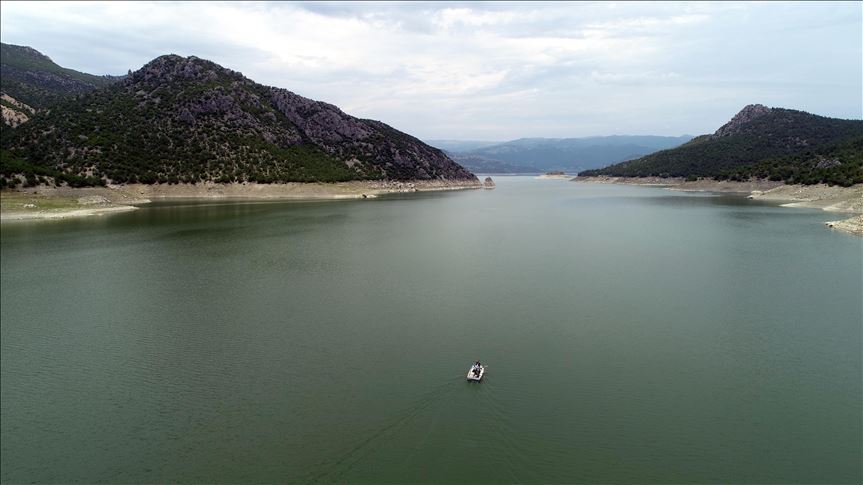 Chile busca crear carretera hídrica que surta de agua al país