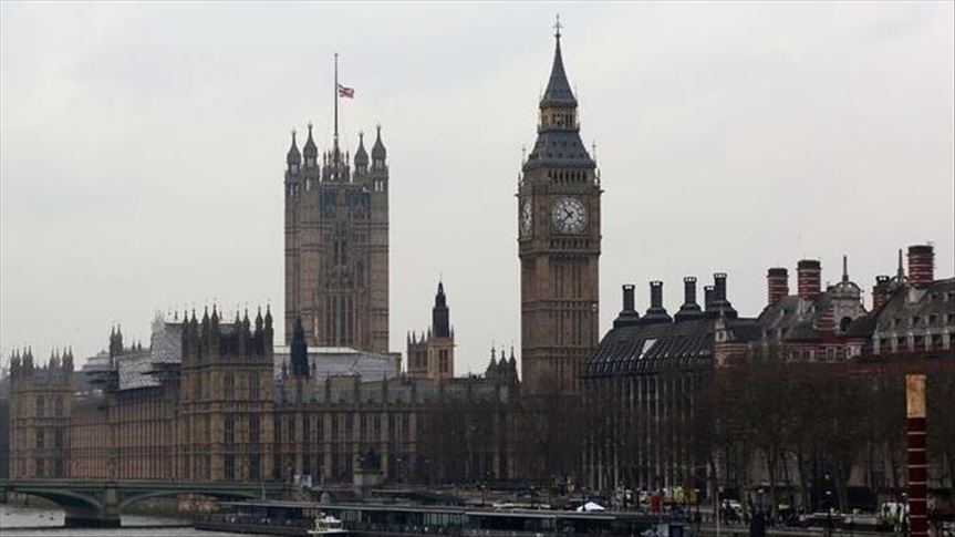 UK gov't loses working majority in parliament