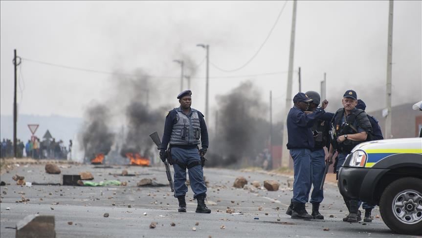 Afrika Selatan rusuh, massa menjarah toko milik asing