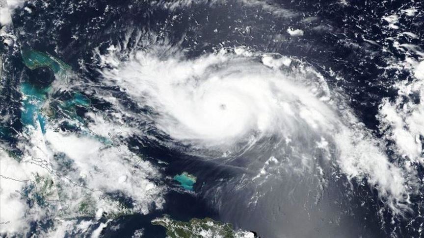 Ouragan Dorian : annulation de plus de mille vols au départ et à destination des États-Unis